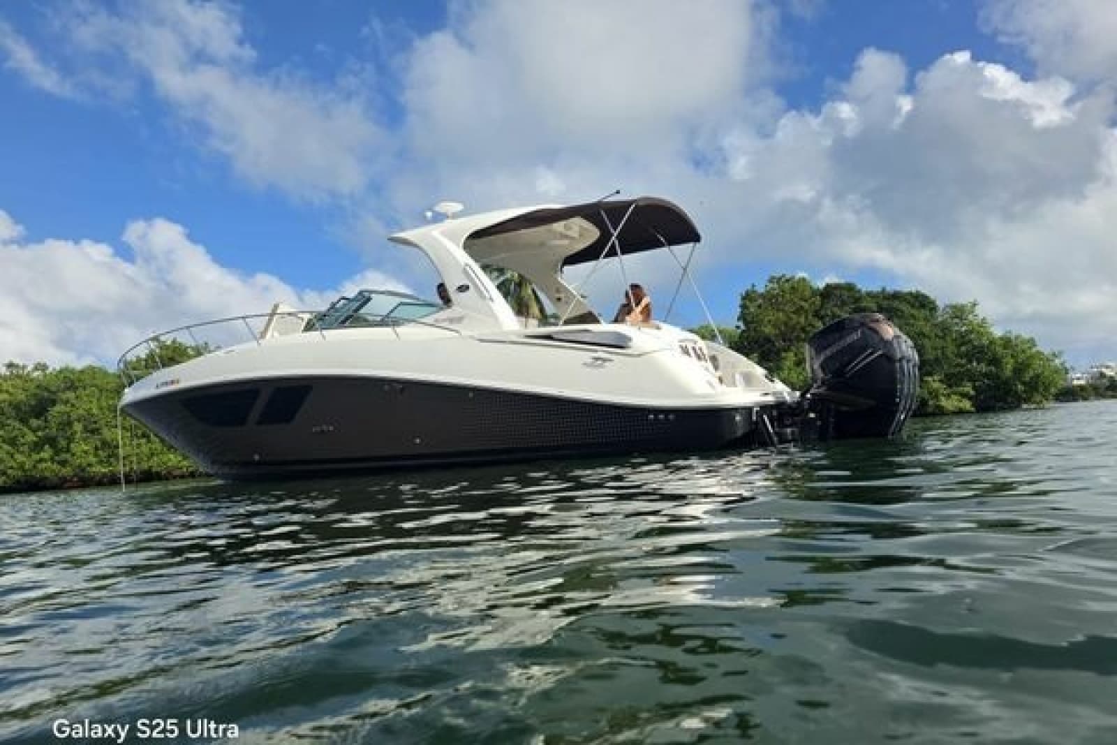 2010 Sea Ray 370 Sundancer - Photo 14