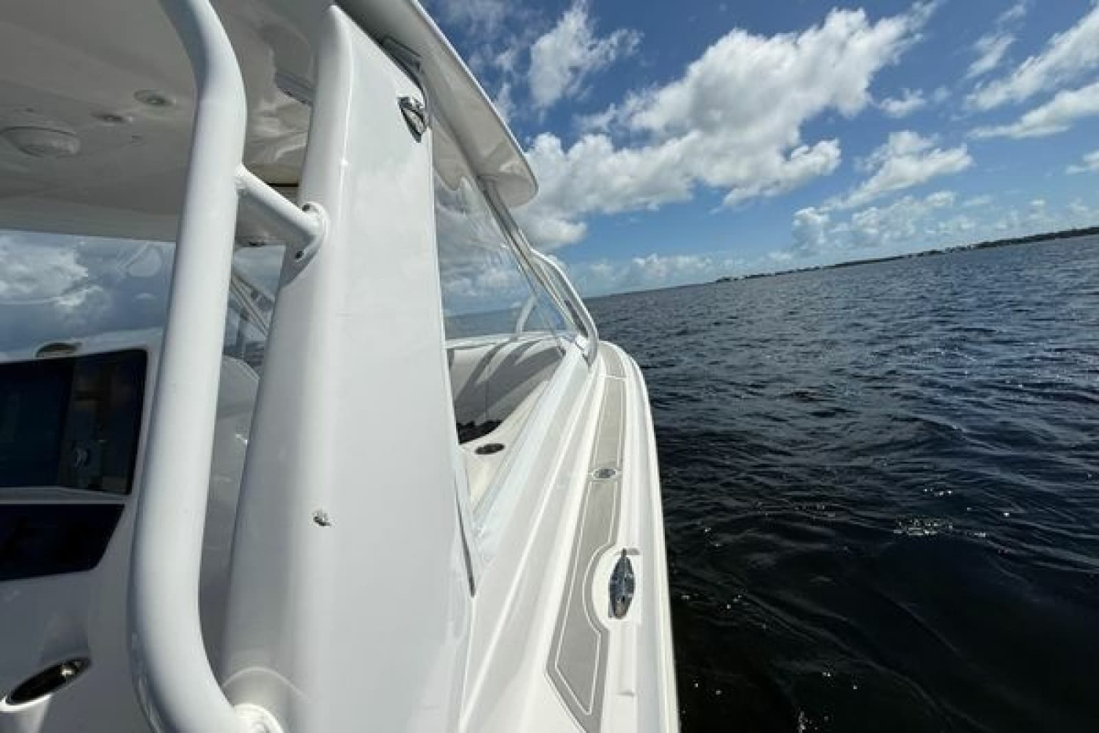 2010 Hydra-Sports Vector 3500 VX - Photo 22