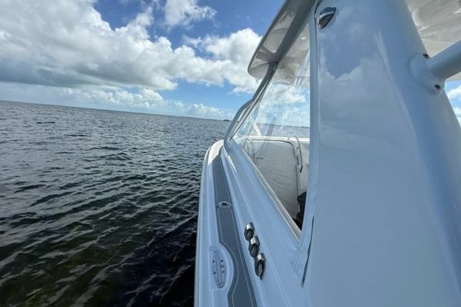 2010 Hydra-Sports Vector 3500 VX - Photo 21