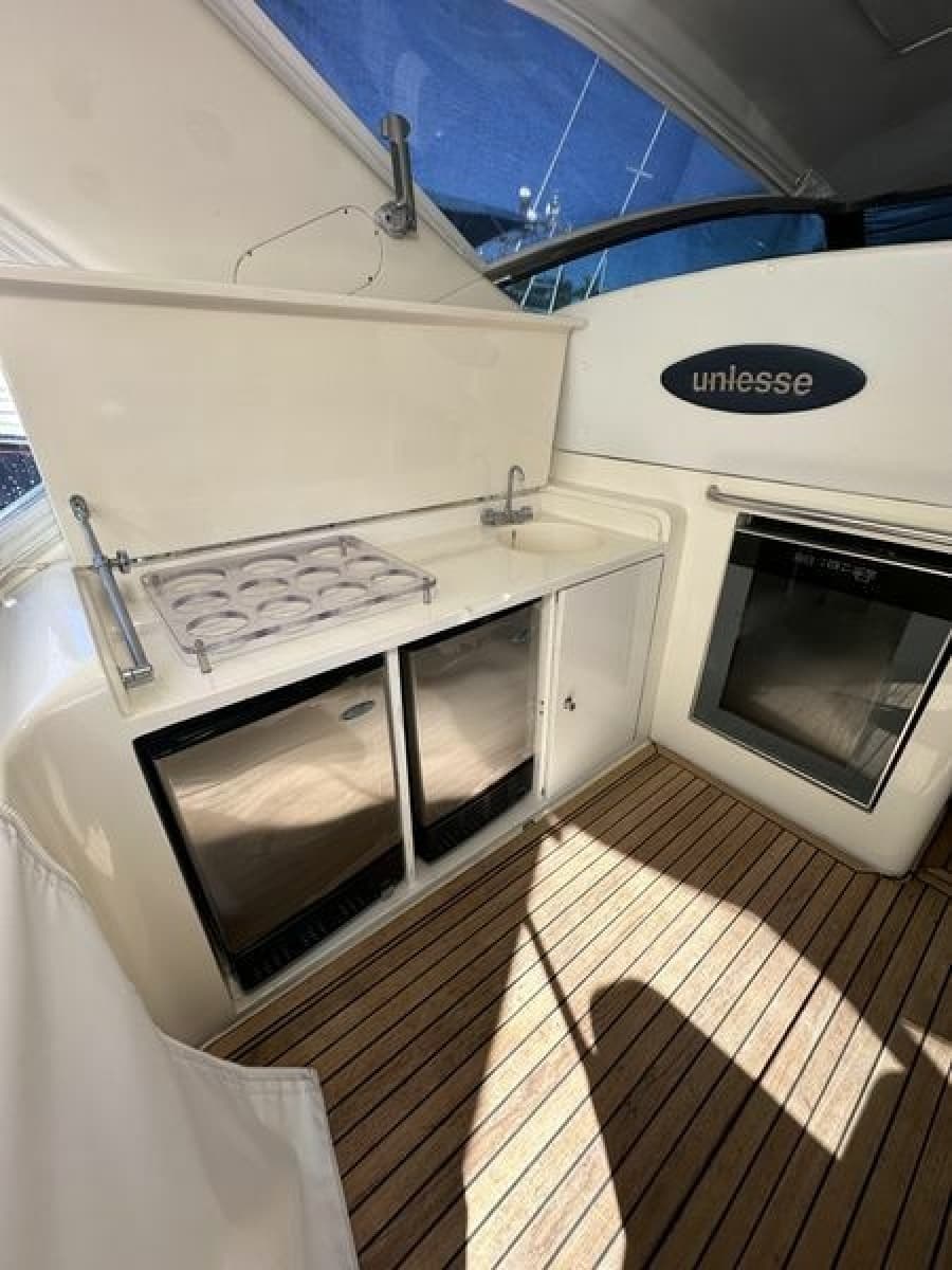 1999 Uniesse 57 Open - Photo 15