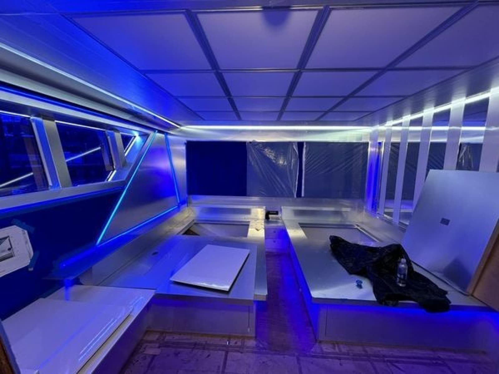 1992 Heesen Yachts 141 Motor Yacht - Photo 46