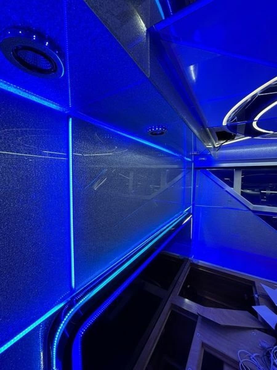 1992 Heesen Yachts 141 Motor Yacht - Photo 51