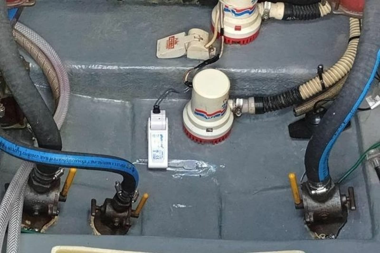 1988 Sea Ray 460 Sundancer - Photo 13