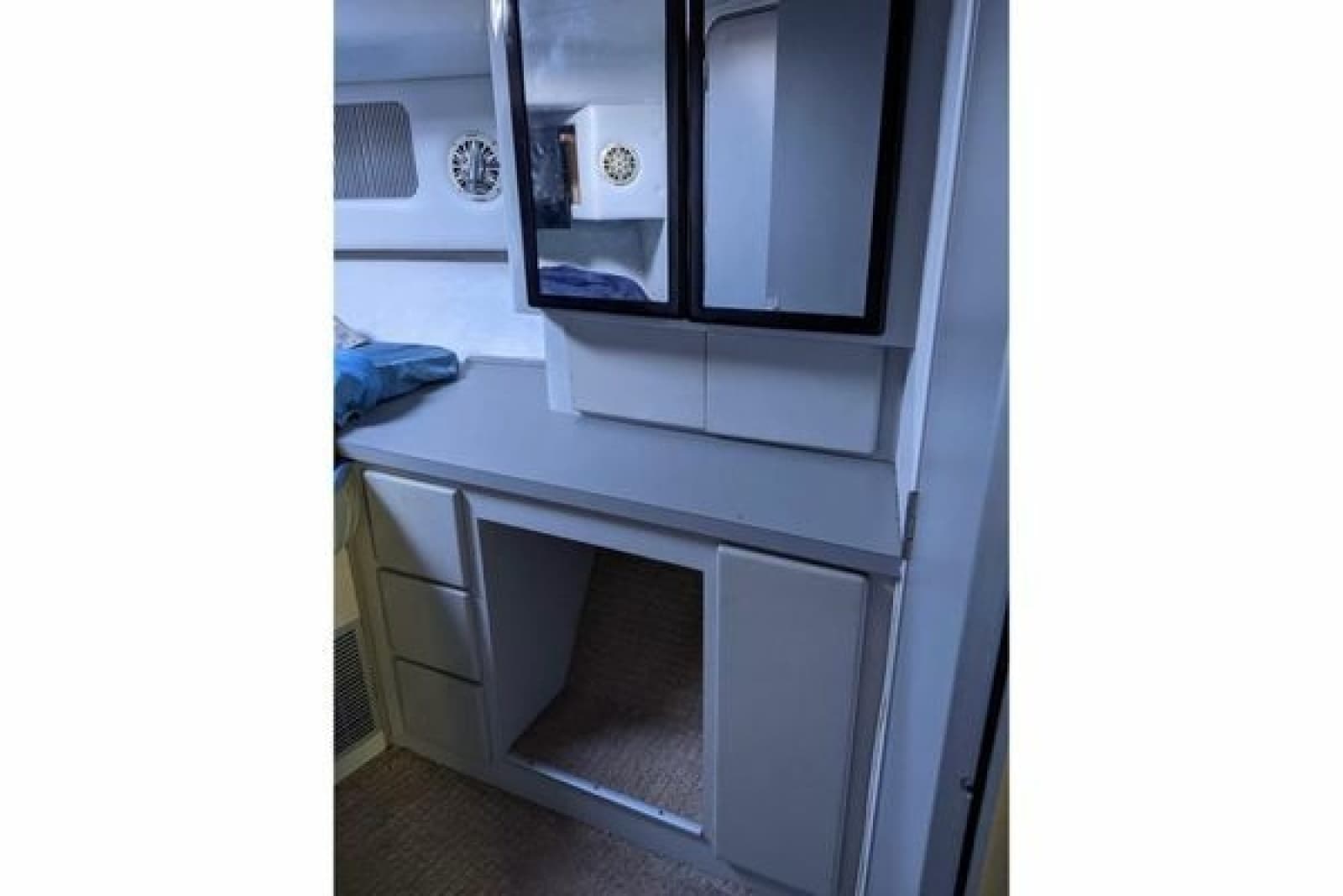 1988 Sea Ray 460 Sundancer - Photo 8