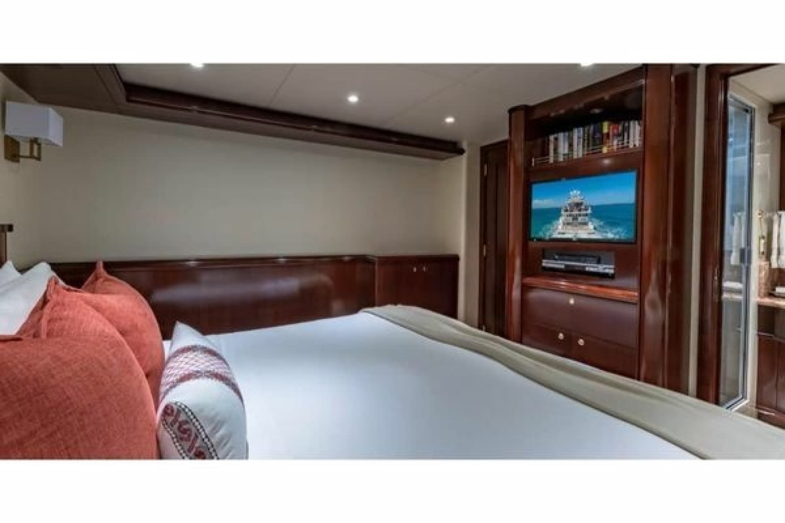1988 Van Mill 143 Tri-Deck Motor Yacht - Photo 38