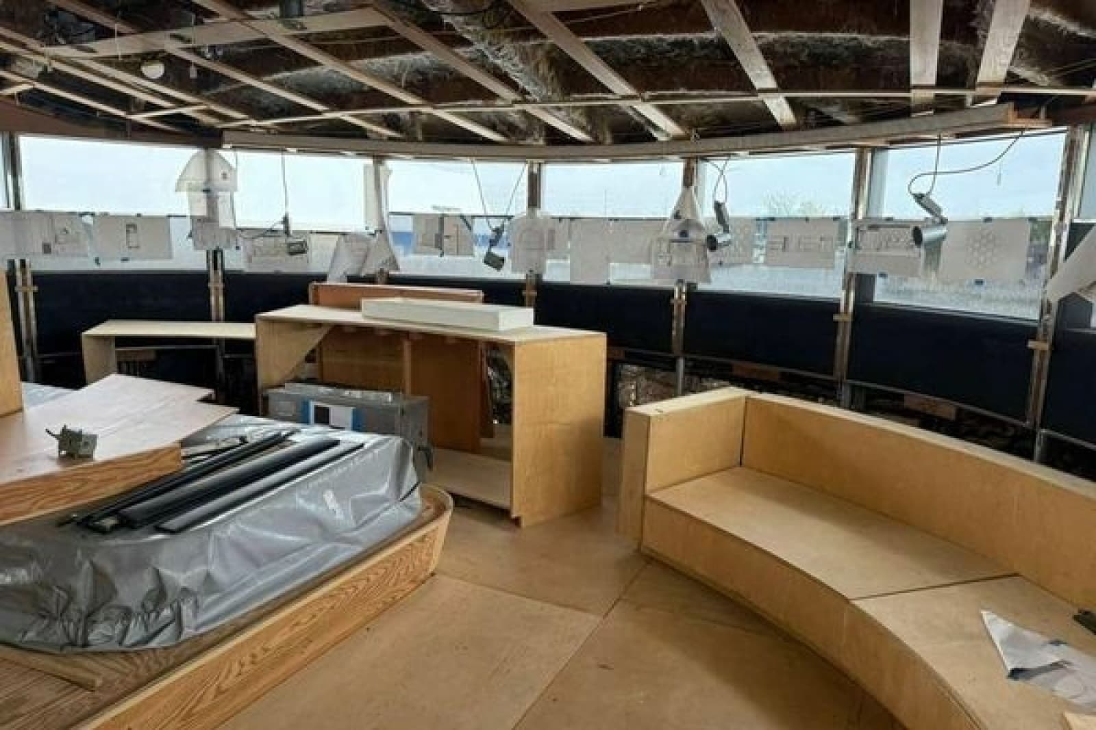 1985 Sterling Yachts 155 Motor Yacht - Photo 38
