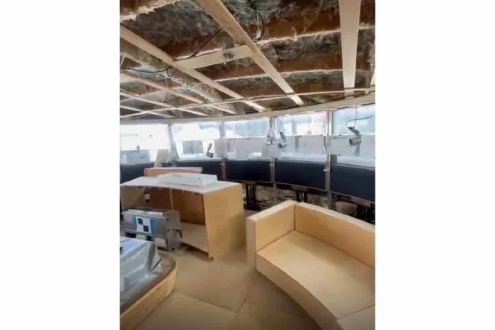 1985 Sterling Yachts 155 Motor Yacht - Photo 20
