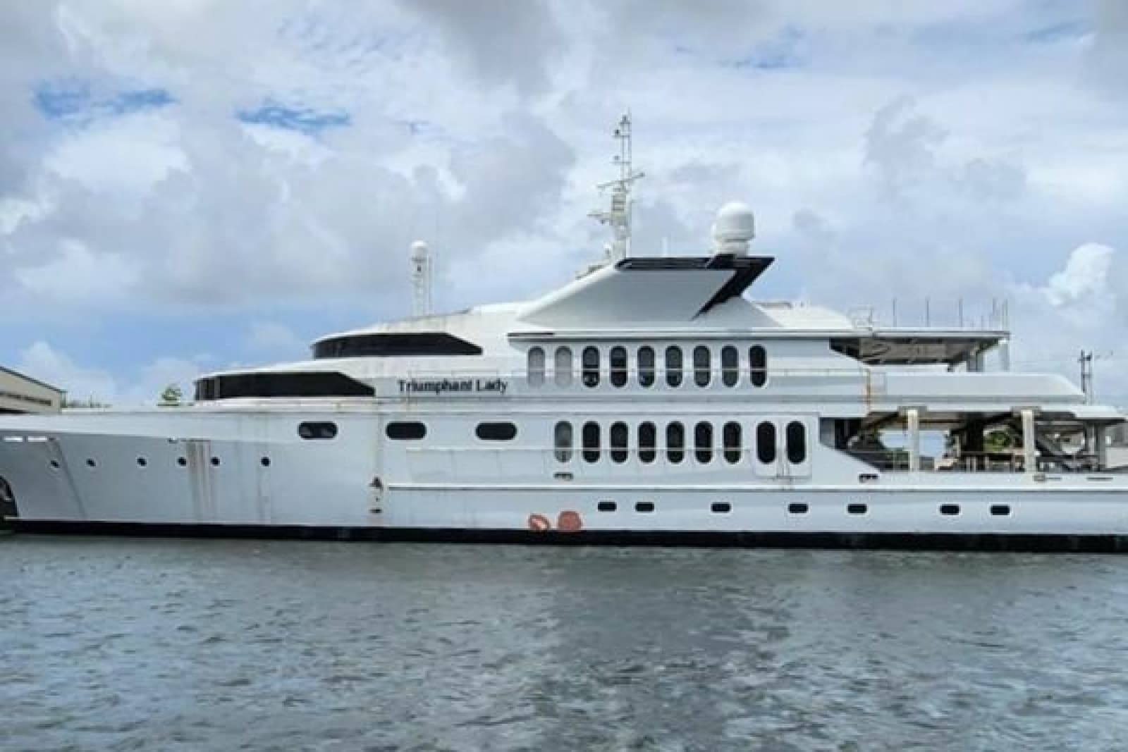 1985 Sterling Yachts 155 Motor Yacht - Photo 24