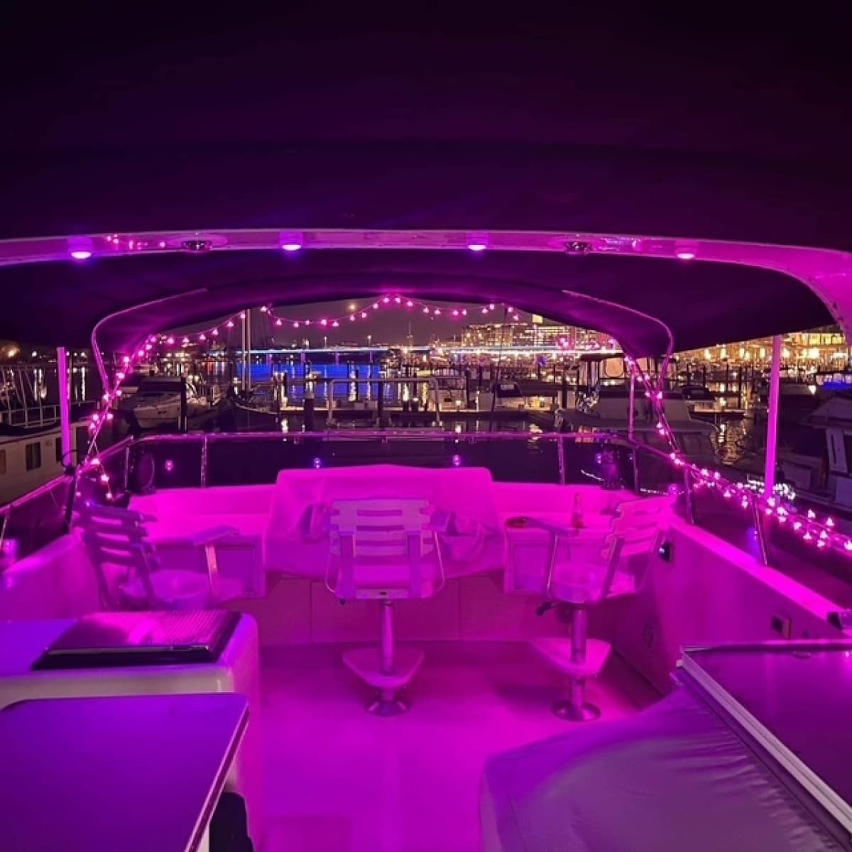 1990 Viking 55 Motor Yacht - Photo 26