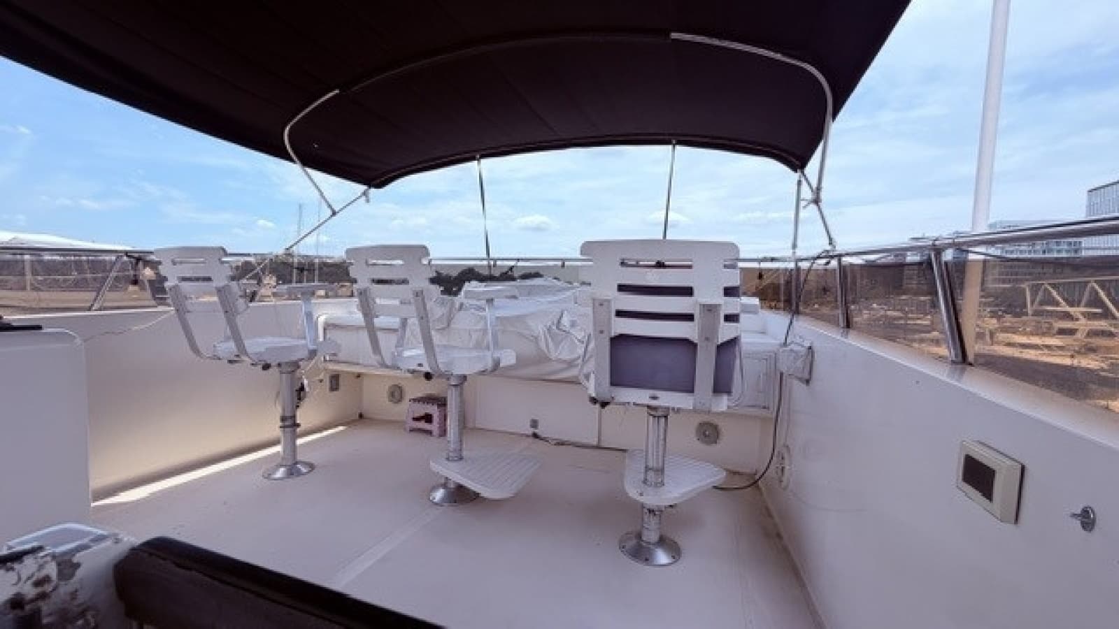 1990 Viking 55 Motor Yacht - Photo 9