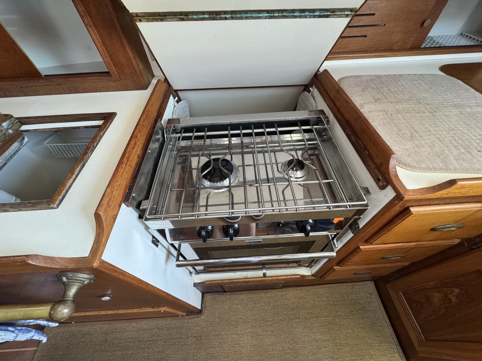 1989 Cape Dory  - Photo 31
