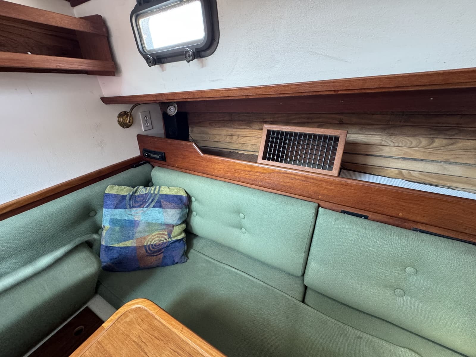 1989 Cape Dory  - Photo 36