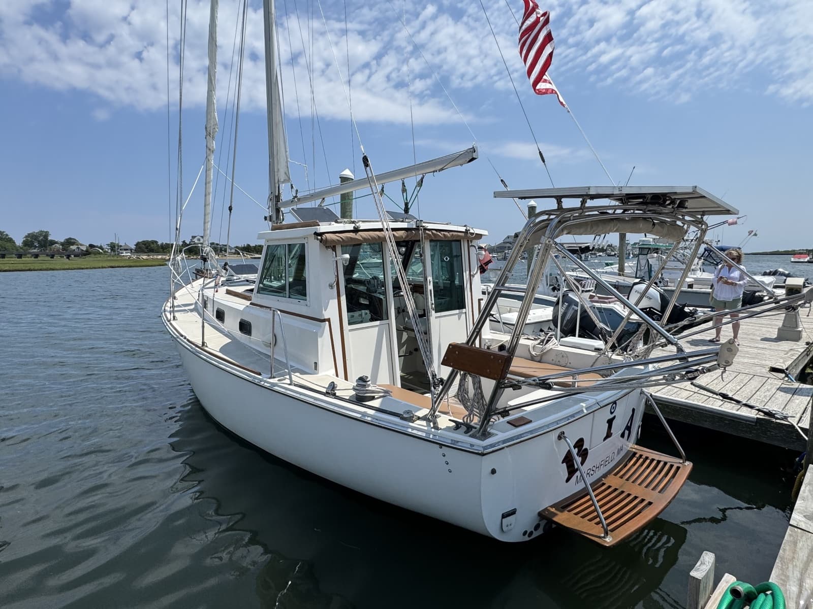 1989 Cape Dory  - Photo 3