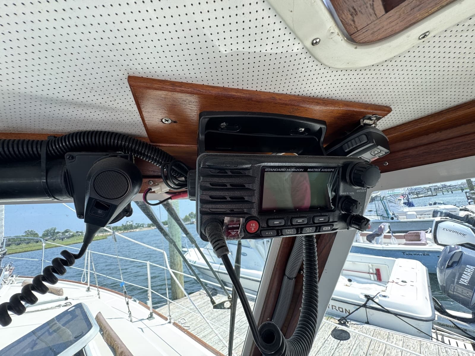 1989 Cape Dory  - Photo 20