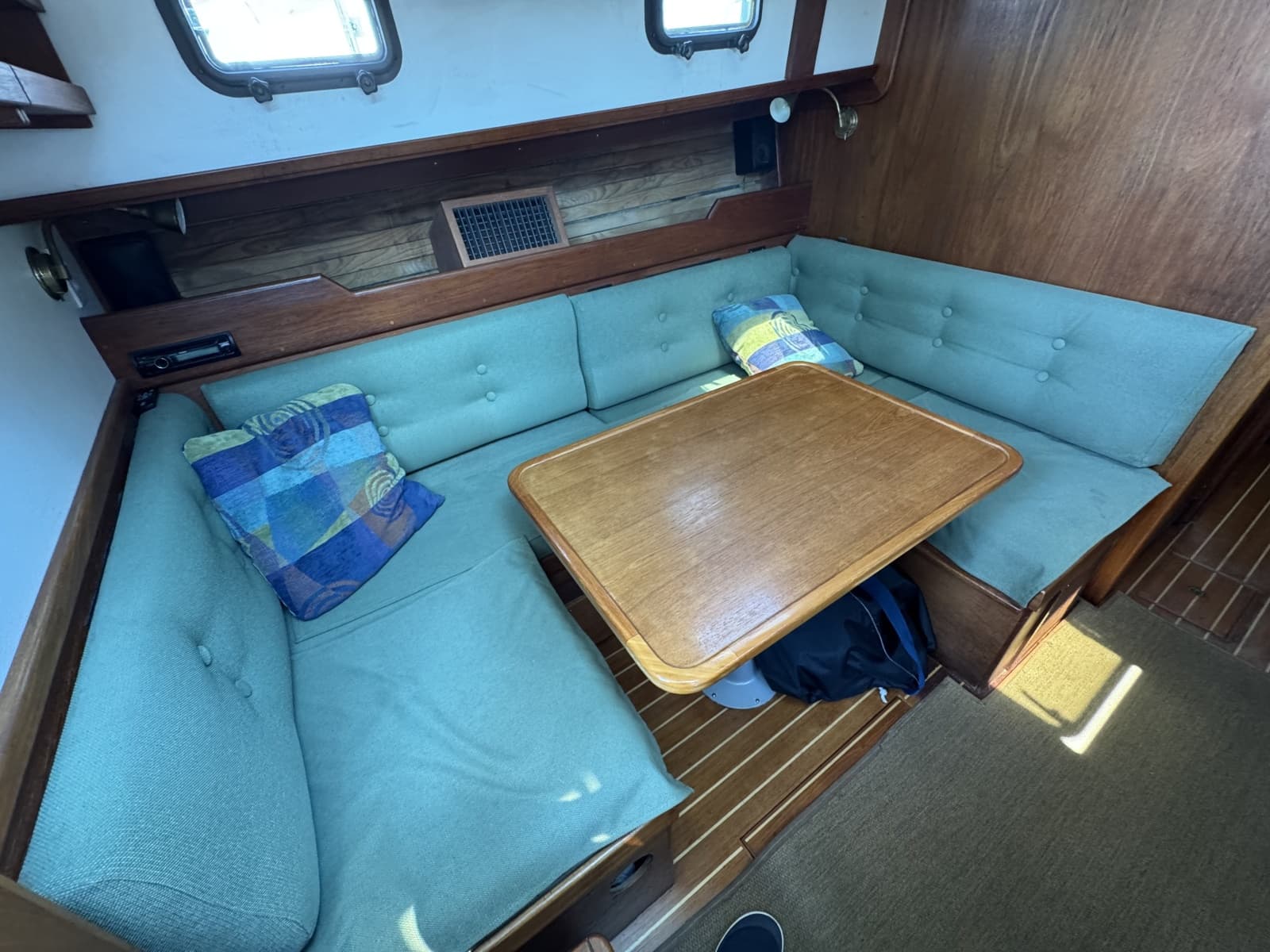 1989 Cape Dory  - Photo 25