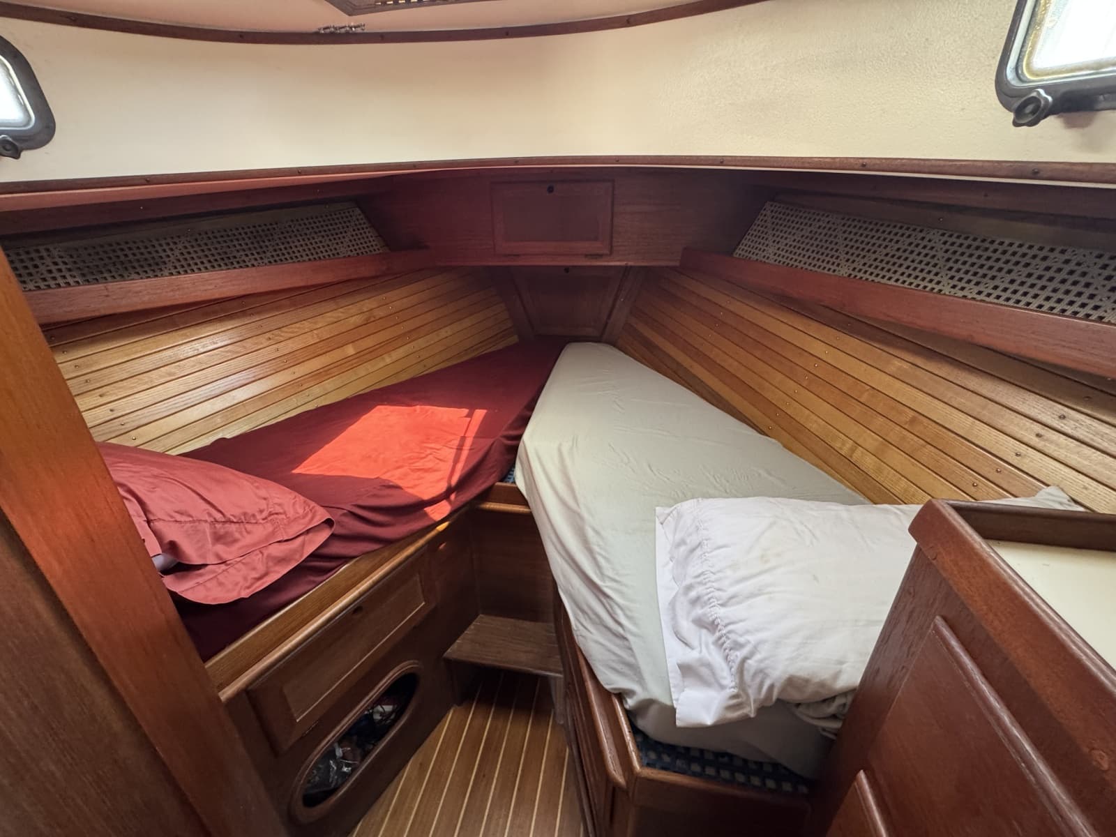 1989 Cape Dory  - Photo 29