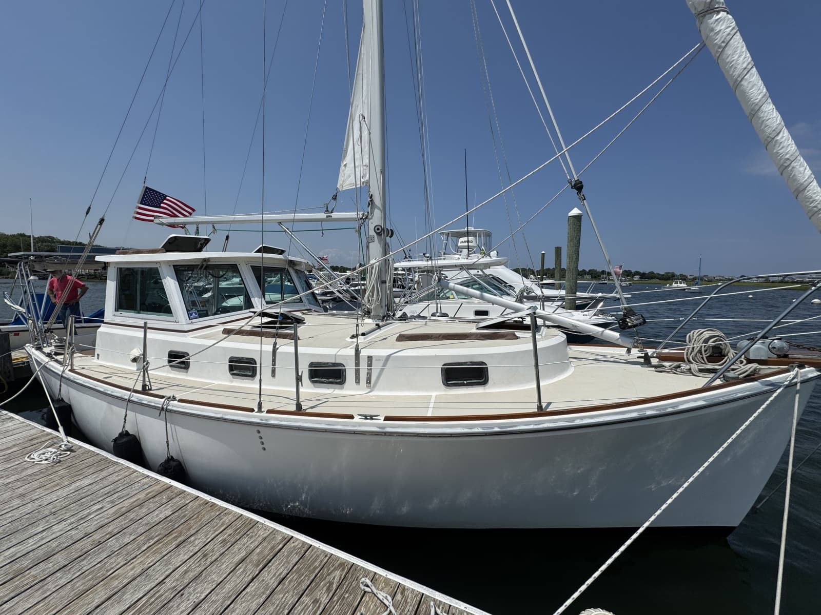 1989 Cape Dory  - Photo 1