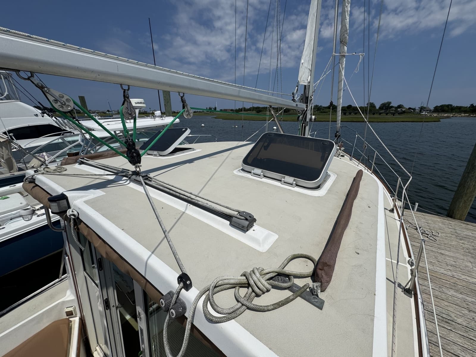 1989 Cape Dory  - Photo 6