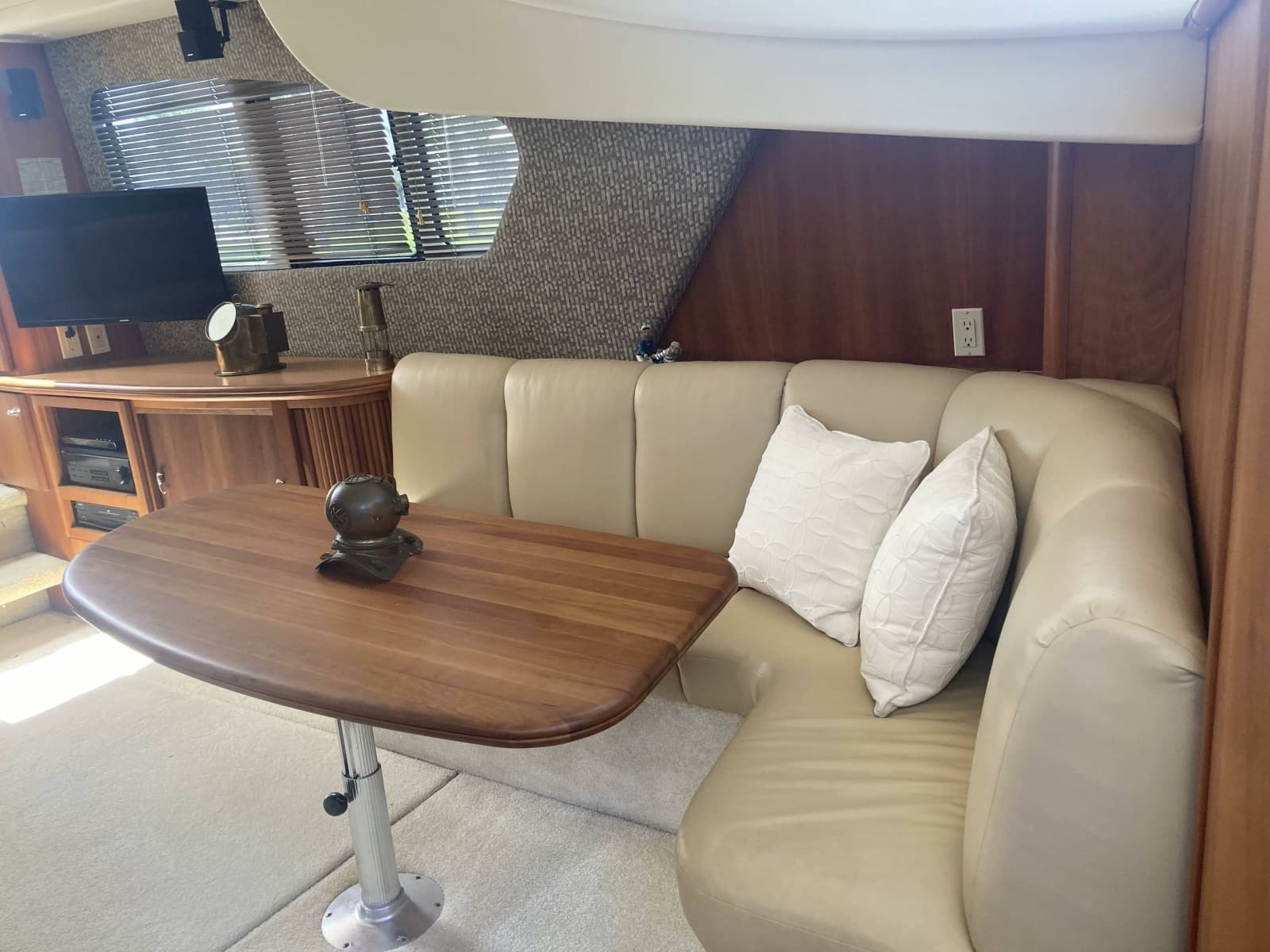 2002 Silverton Motoryacht - Photo 16