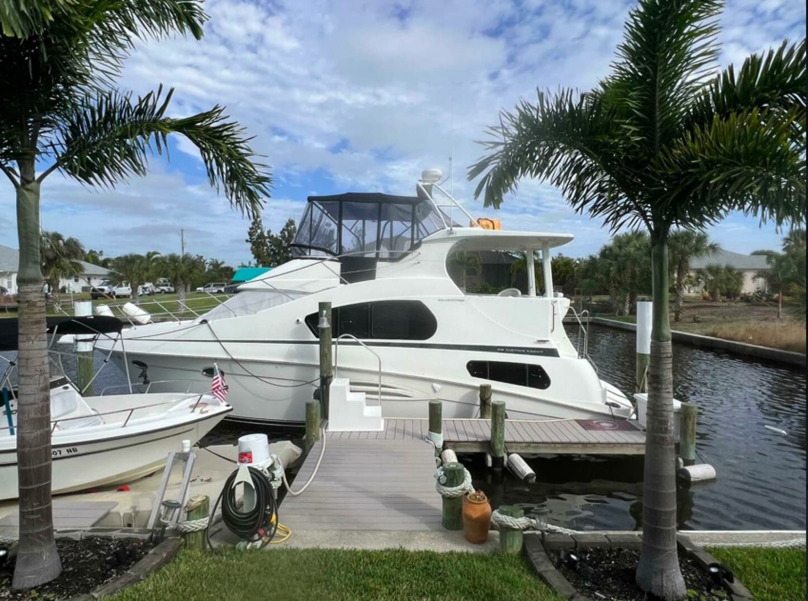 2002 Silverton Motoryacht - Photo 2