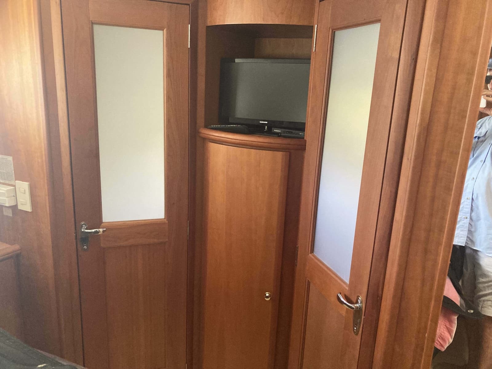 2002 Silverton Motoryacht - Photo 21
