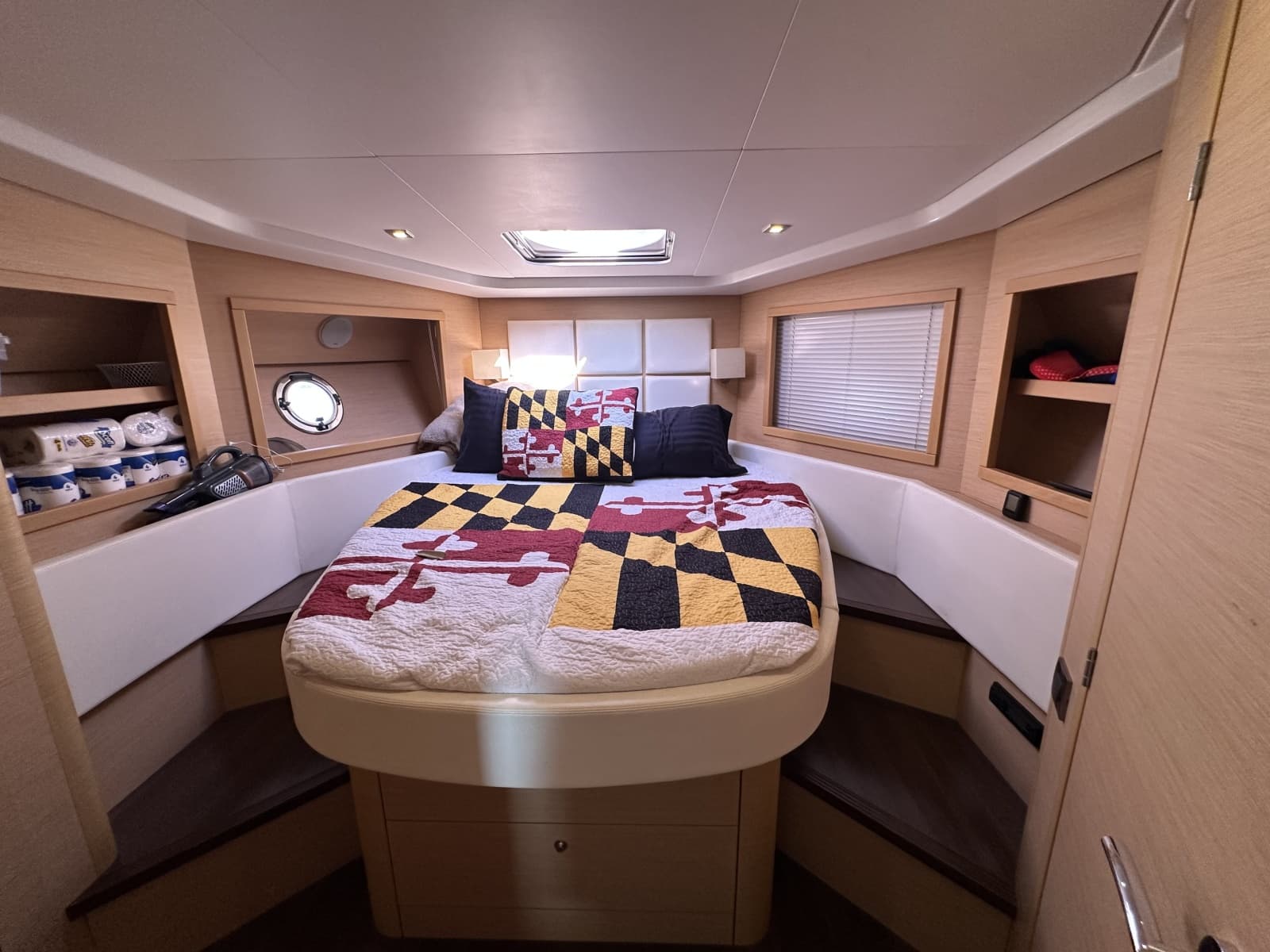 2011 Beneteau Monte Carlo 47 - Photo 33