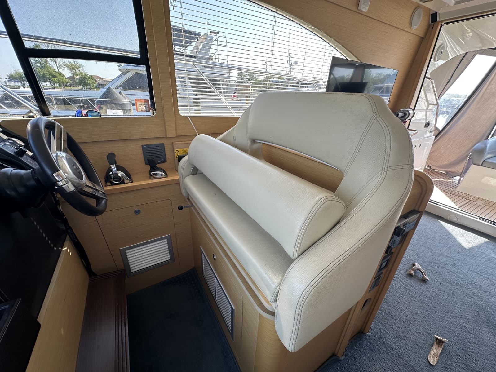 2011 Beneteau Monte Carlo 47 - Photo 43