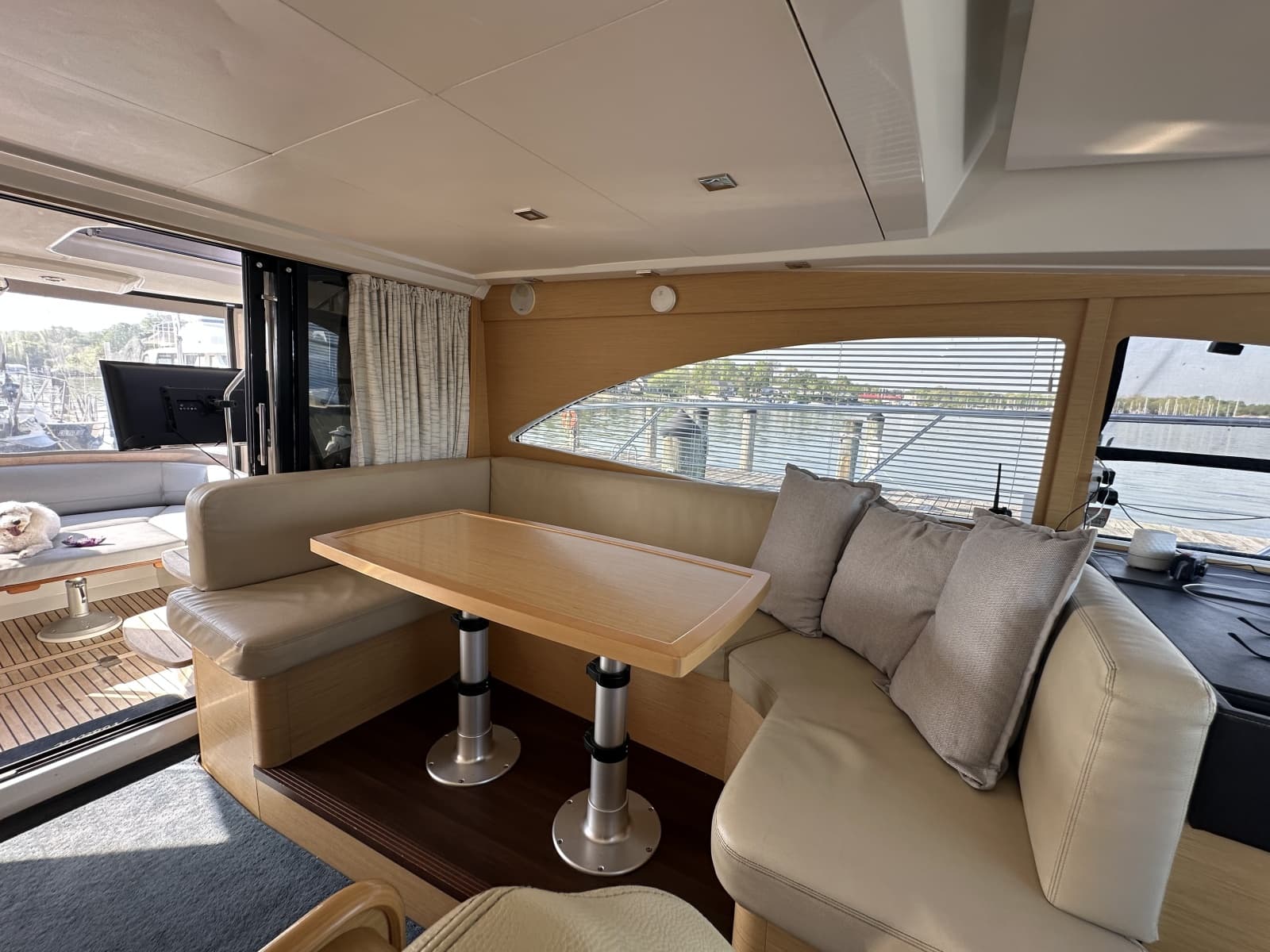 2011 Beneteau Monte Carlo 47 - Photo 18