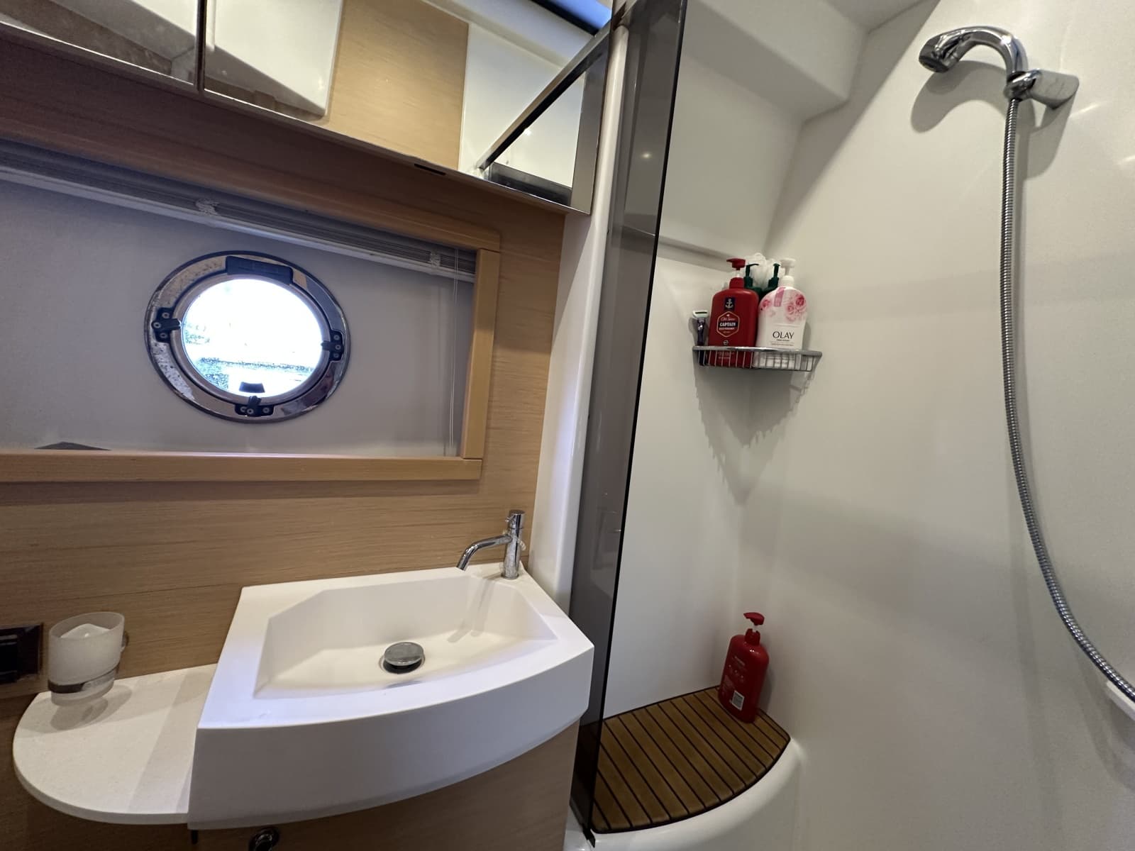 2011 Beneteau Monte Carlo 47 - Photo 42