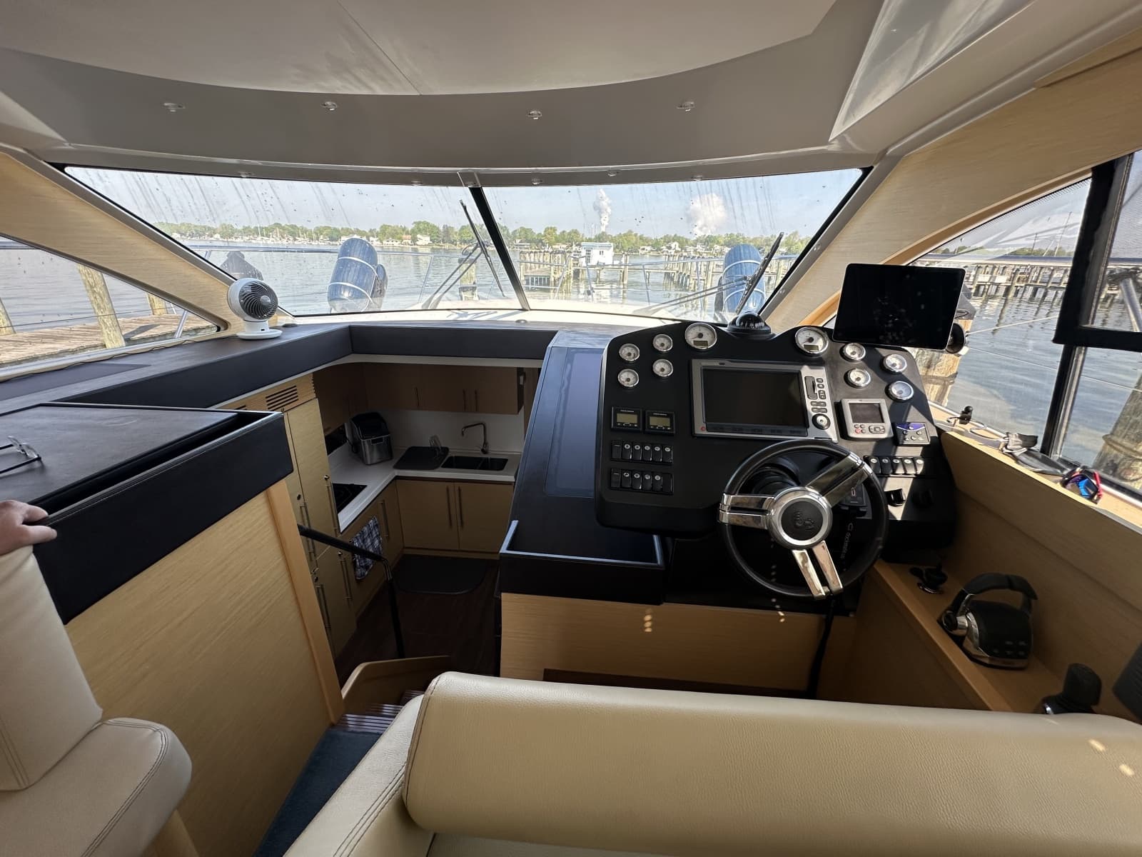 2011 Beneteau Monte Carlo 47 - Photo 21