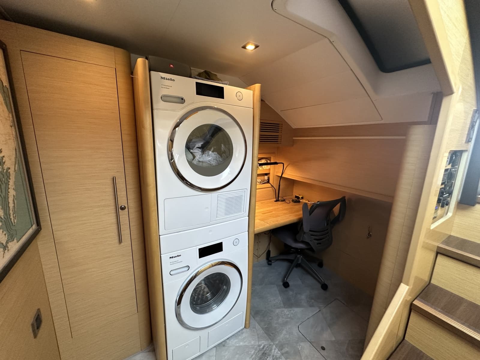 2011 Beneteau Monte Carlo 47 - Photo 24