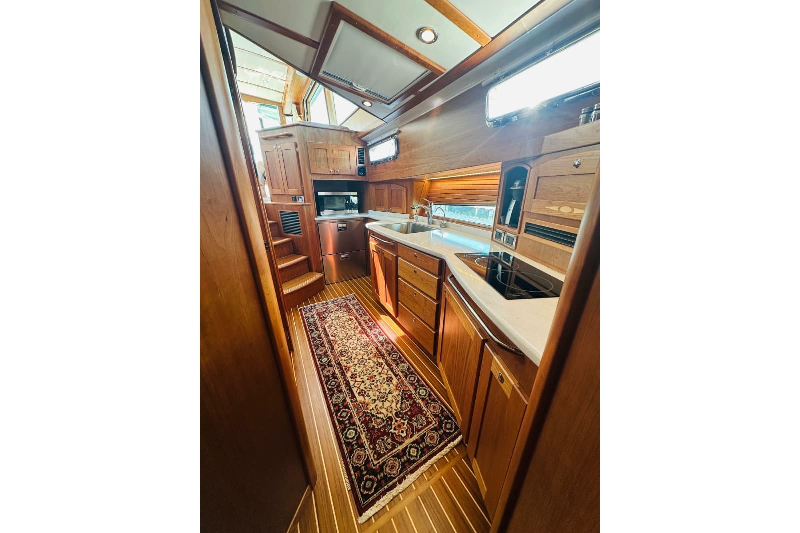 2025 Sabre 48 Salon Express - Photo 53