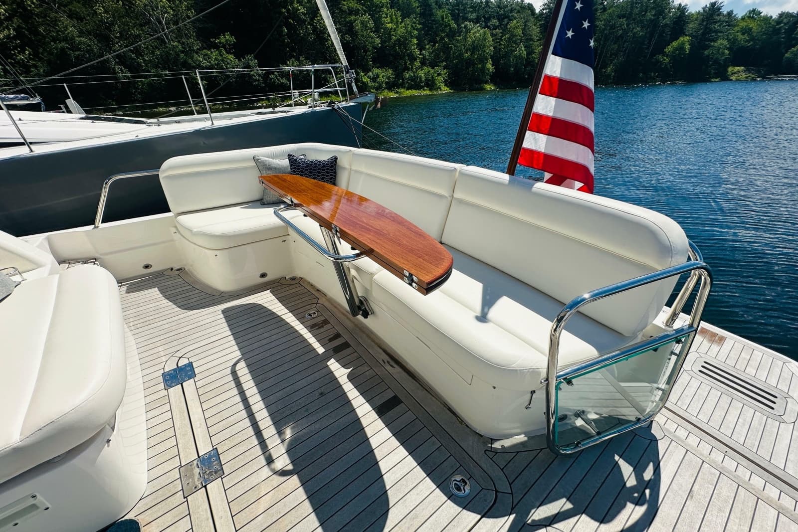 2025 Sabre 48 Salon Express - Photo 65