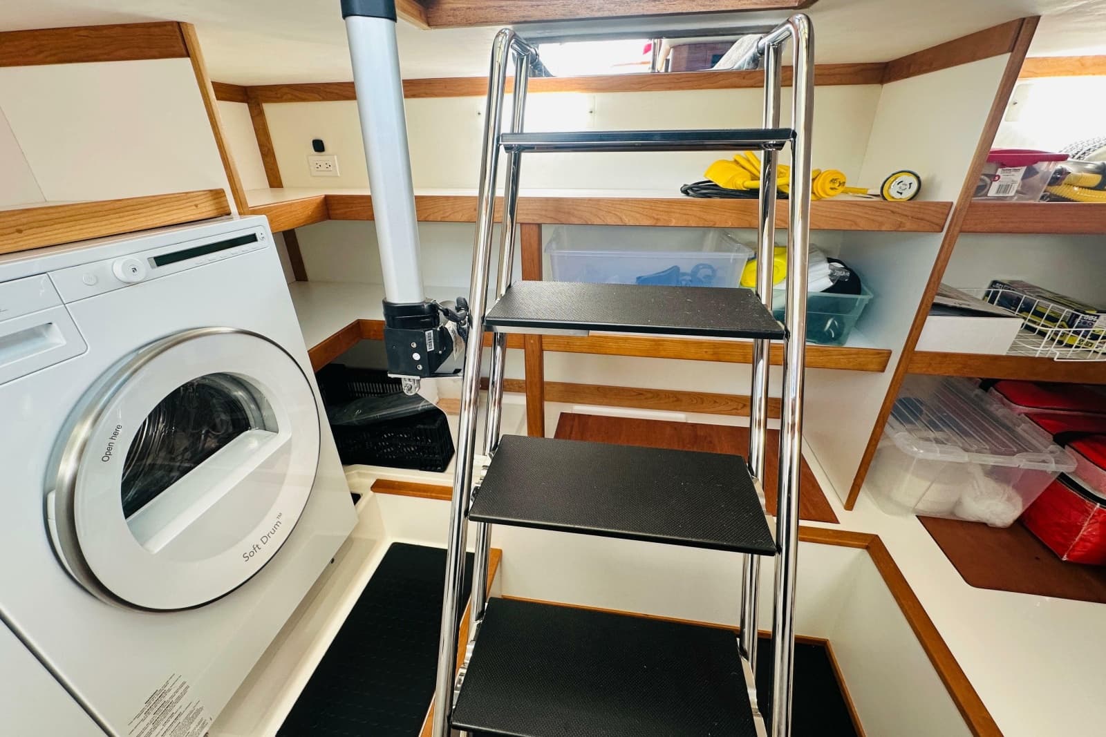 2025 Sabre 48 Salon Express - Photo 59