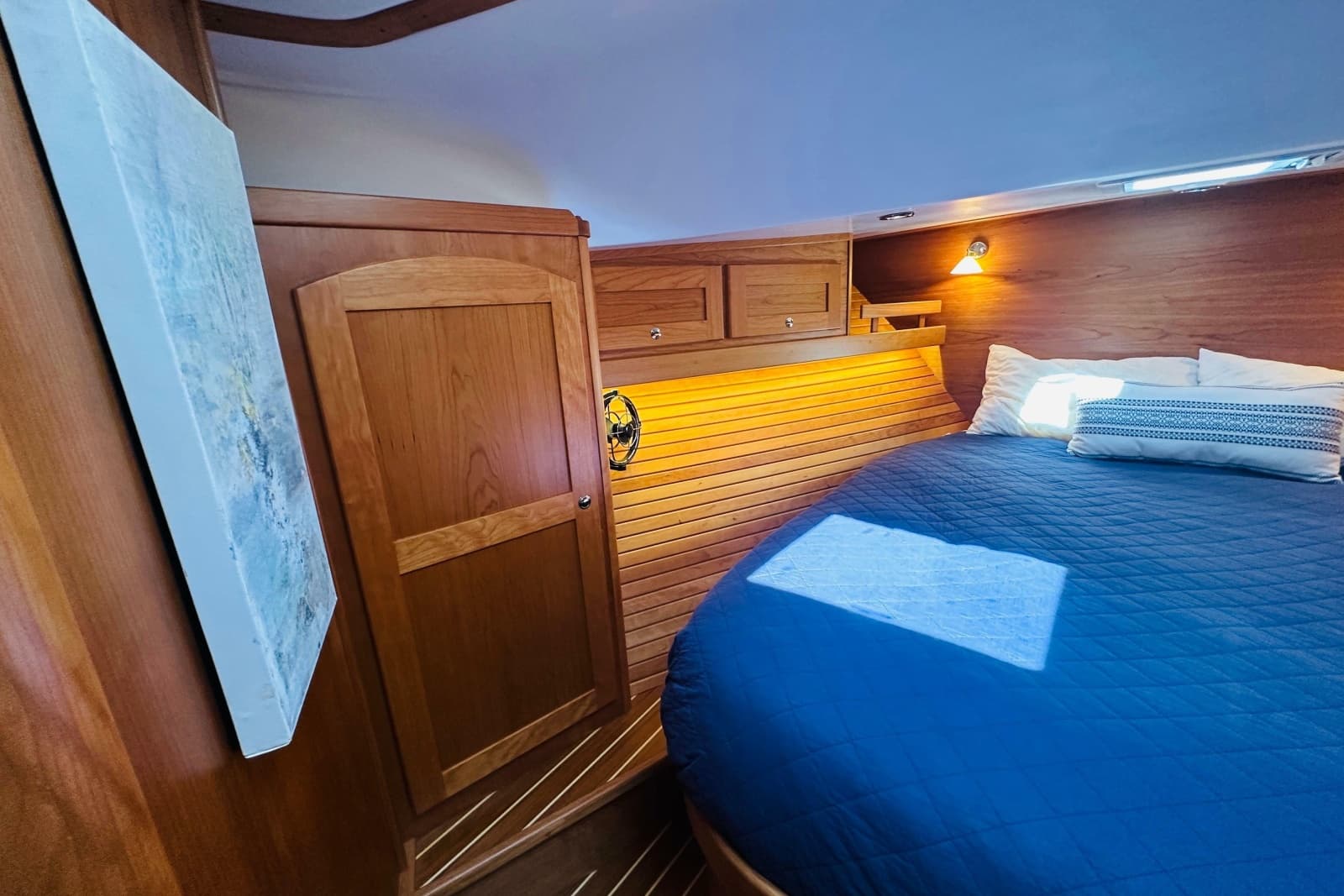 2025 Sabre 48 Salon Express - Photo 48
