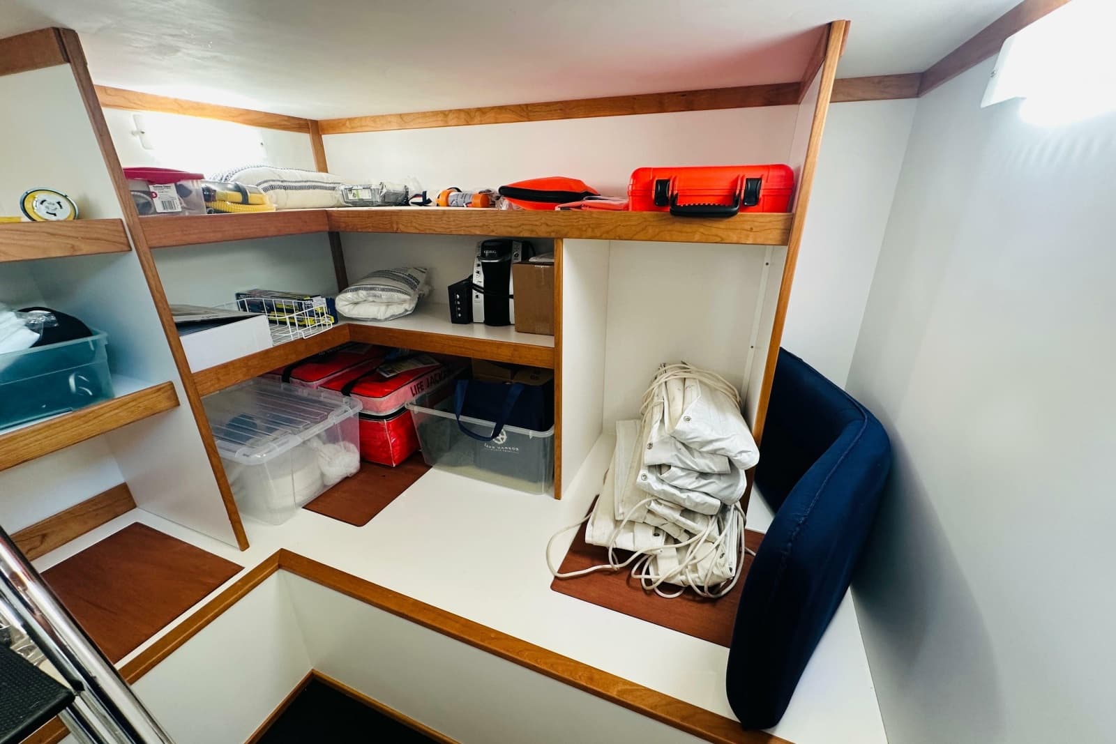 2025 Sabre 48 Salon Express - Photo 57