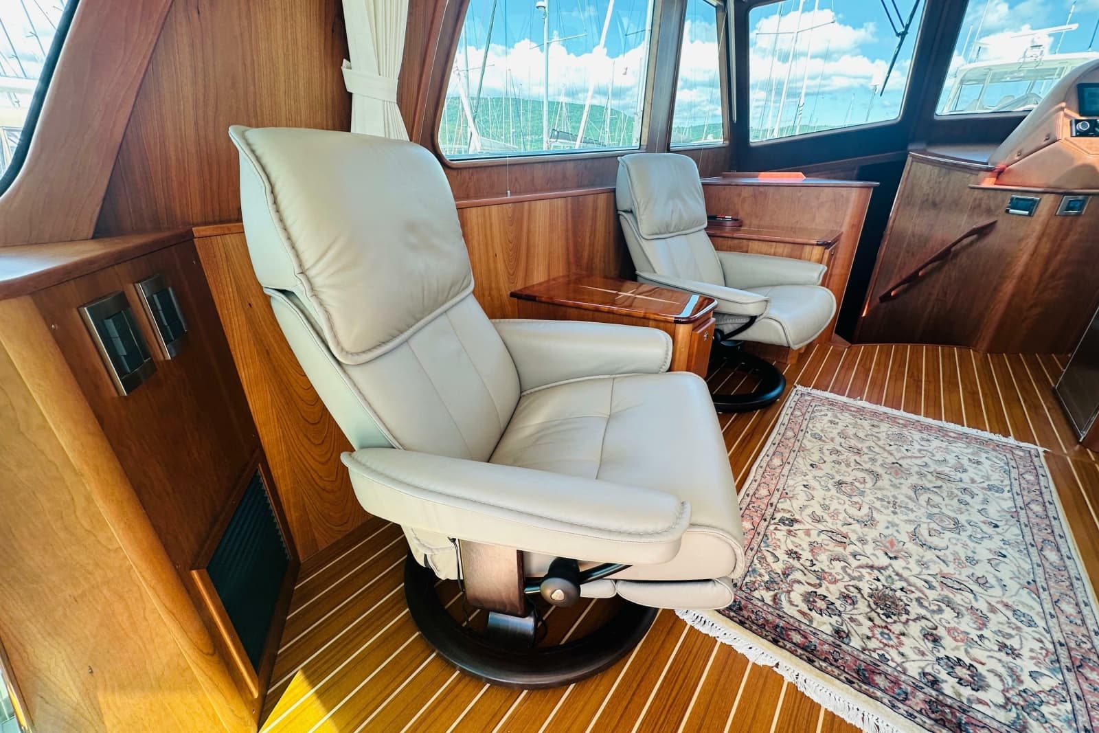 2025 Sabre 48 Salon Express - Photo 16