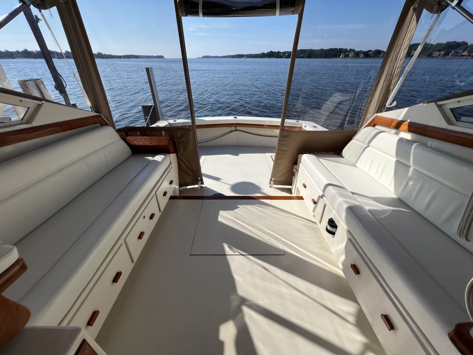 1985 Viking 35 Express - Photo 21