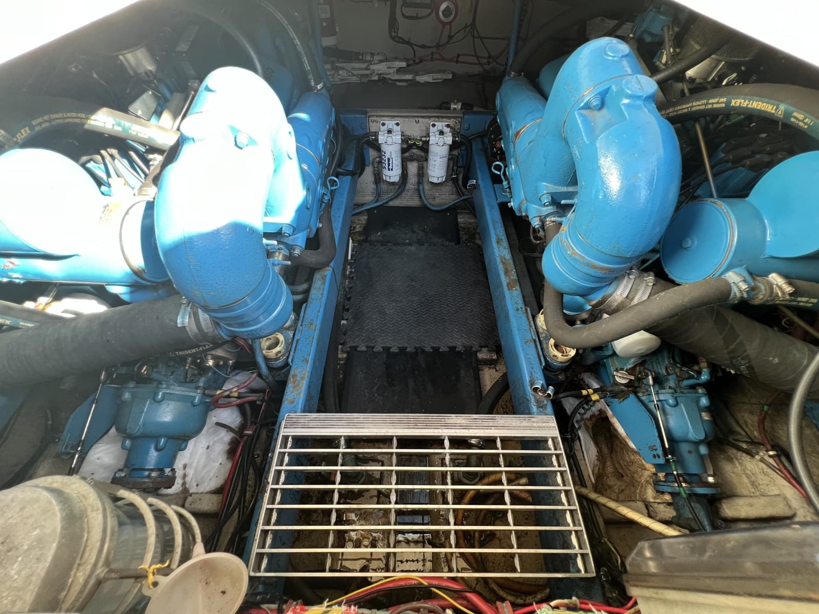 1985 Viking 35 Express - Photo 27