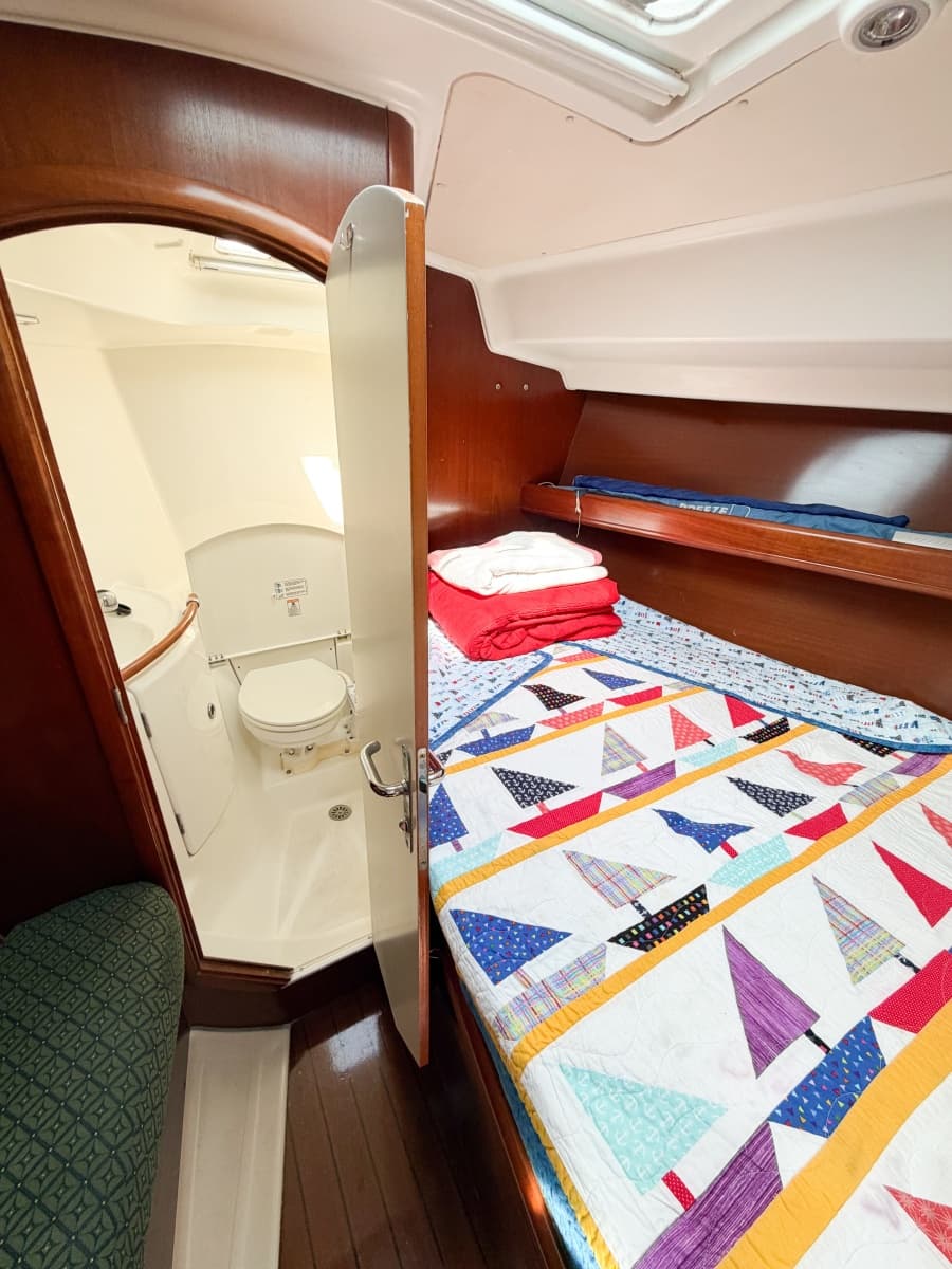 2002 Beneteau Oceanis 42CC - Photo 67