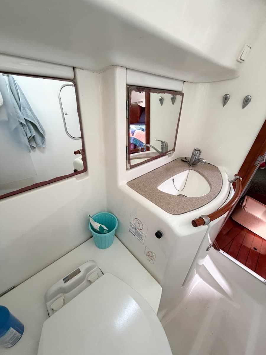 2002 Beneteau Oceanis 42CC - Photo 58