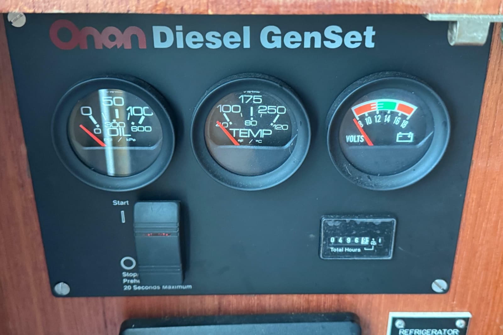 1992 Viking 35 Convertible - Photo 21
