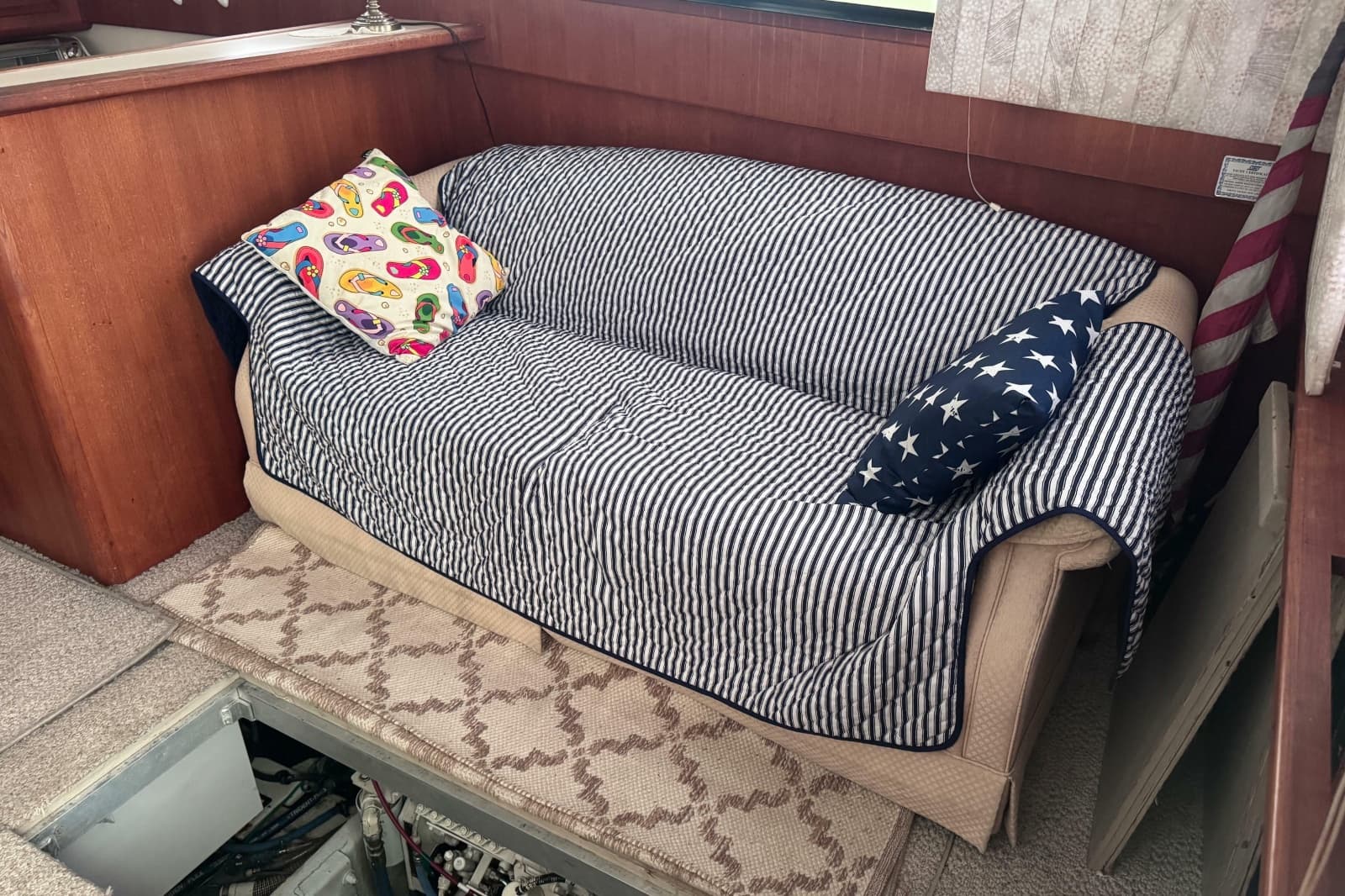 1992 Viking 35 Convertible - Photo 27