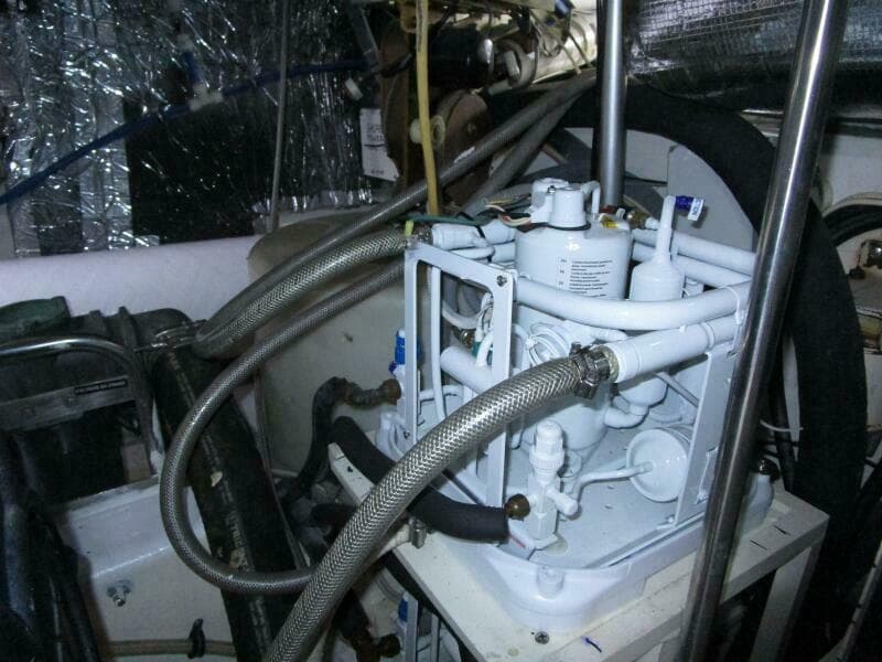 2003 Tiara Yachts 5200 Express - Photo 59