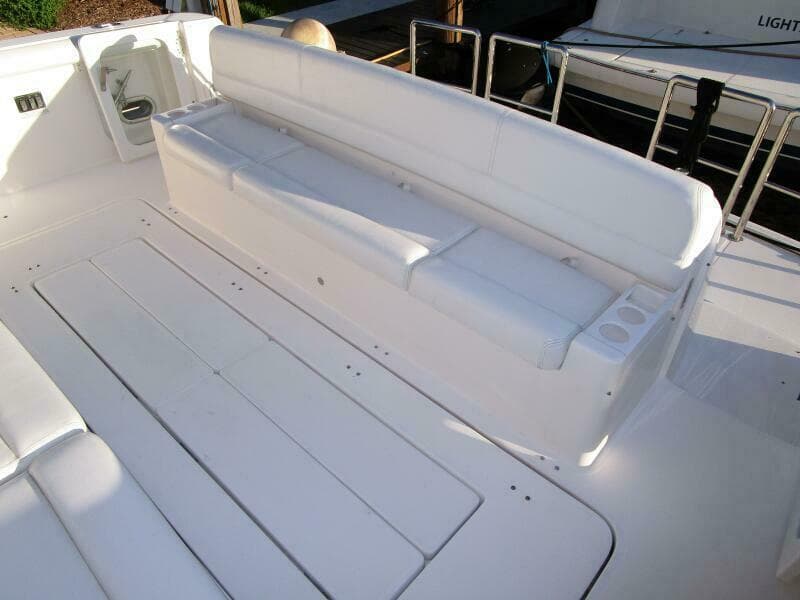 2003 Tiara Yachts 5200 Express - Photo 39