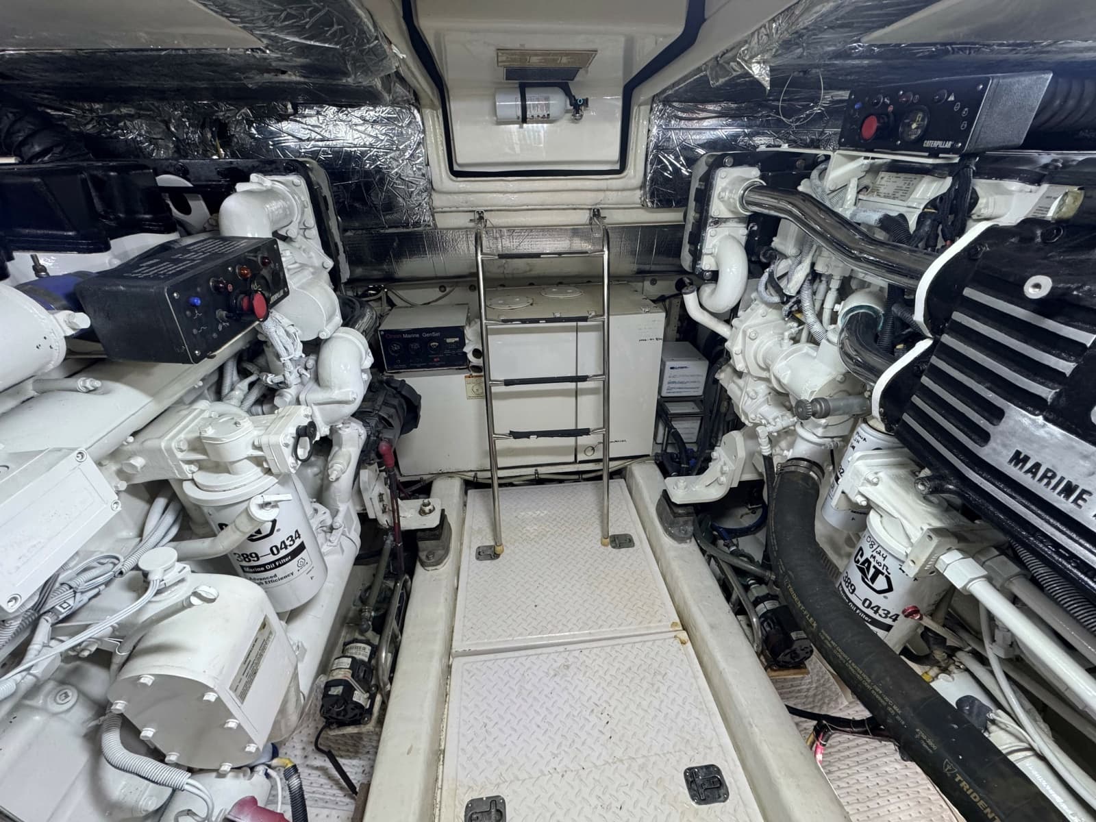 2003 Tiara Yachts 5200 Express - Photo 58