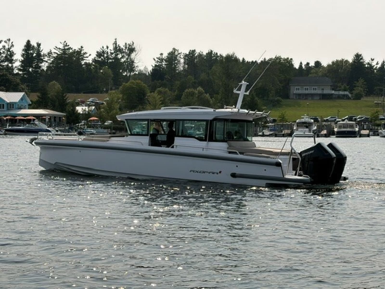 2024 Axopar 37 XC Cross Cabin - Photo 1