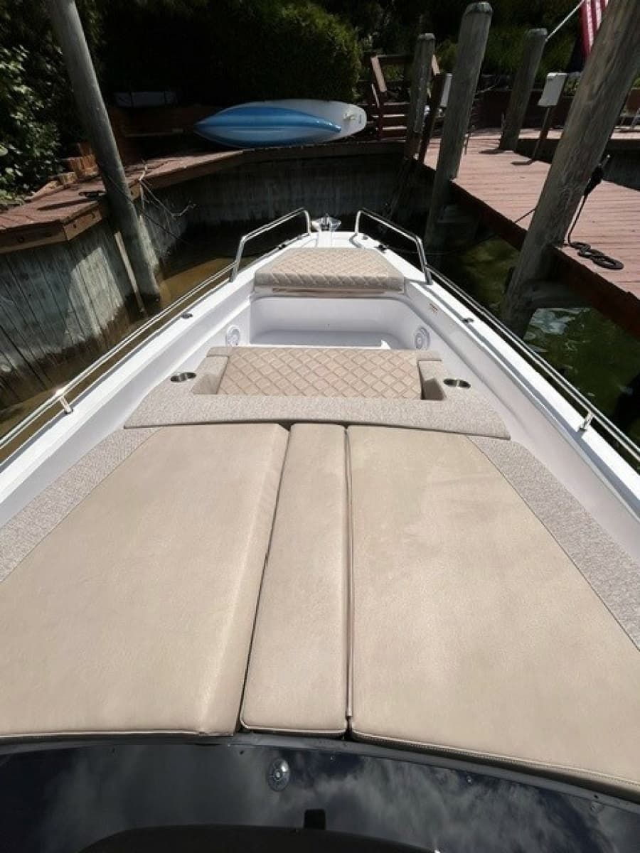 2024 Axopar 37 XC Cross Cabin - Photo 19