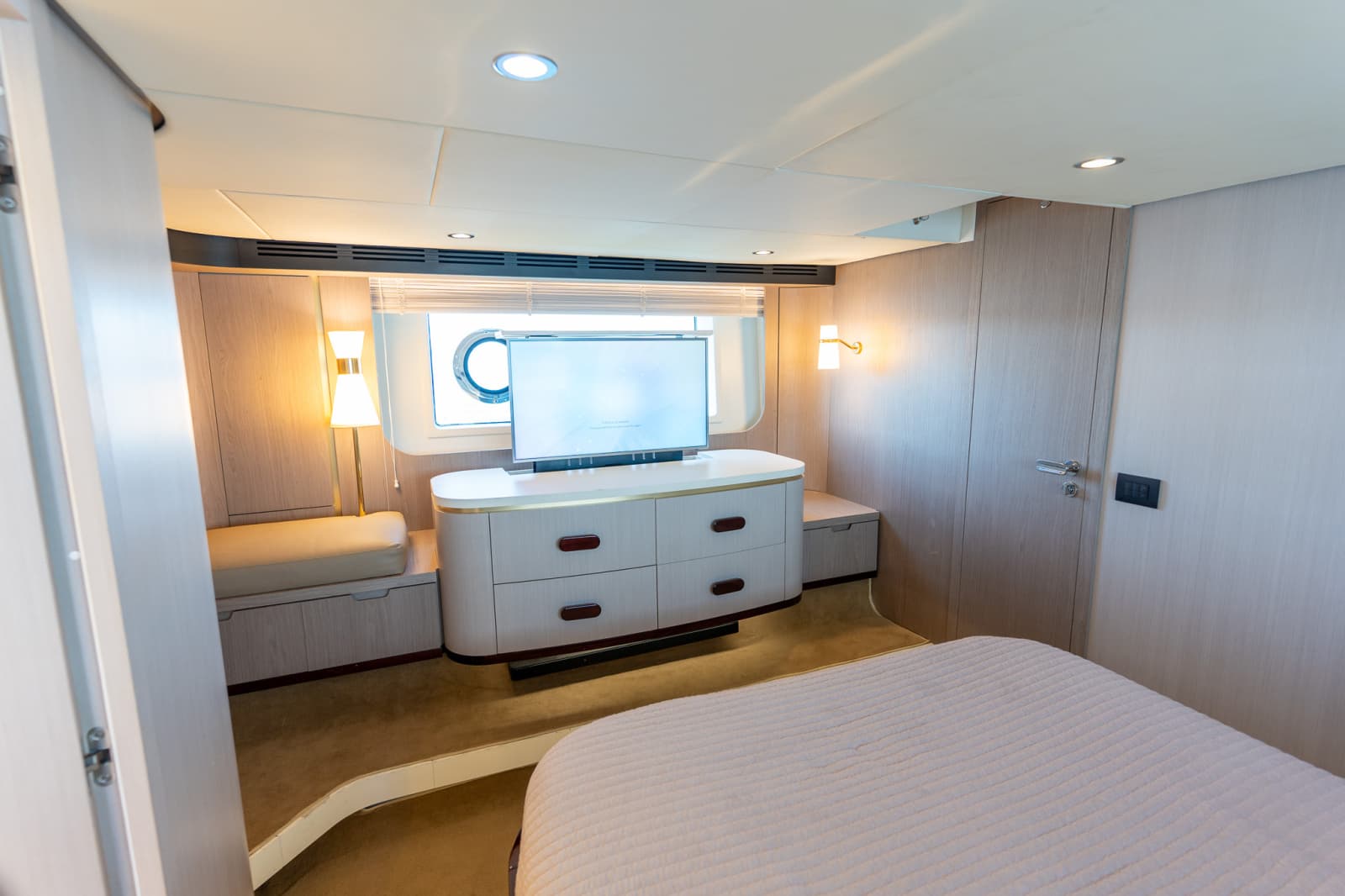 2018 Azimut 60 Flybridge - Photo 42