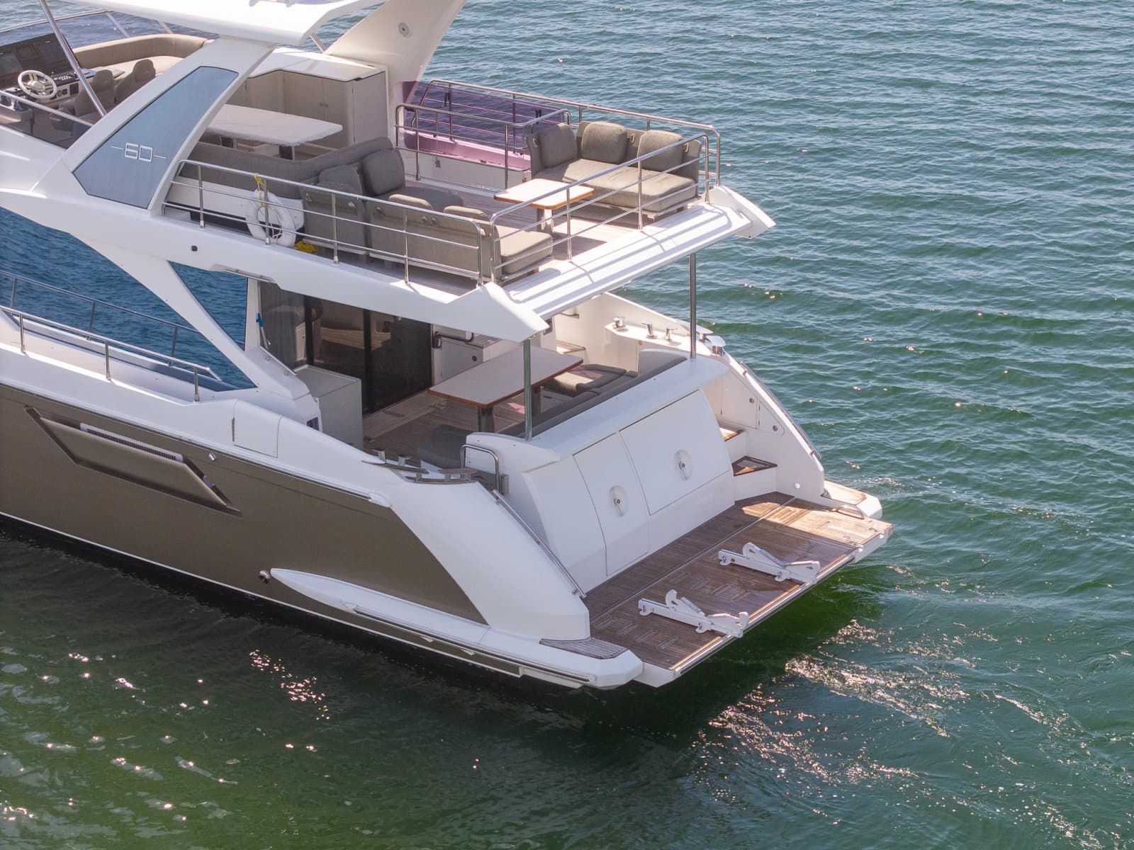 2018 Azimut 60 Flybridge - Photo 14